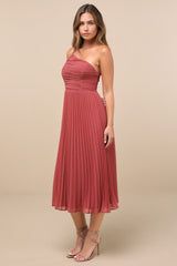 Wondrous Muse Rusty Rose Pleated One-Shoulder Midi Dress